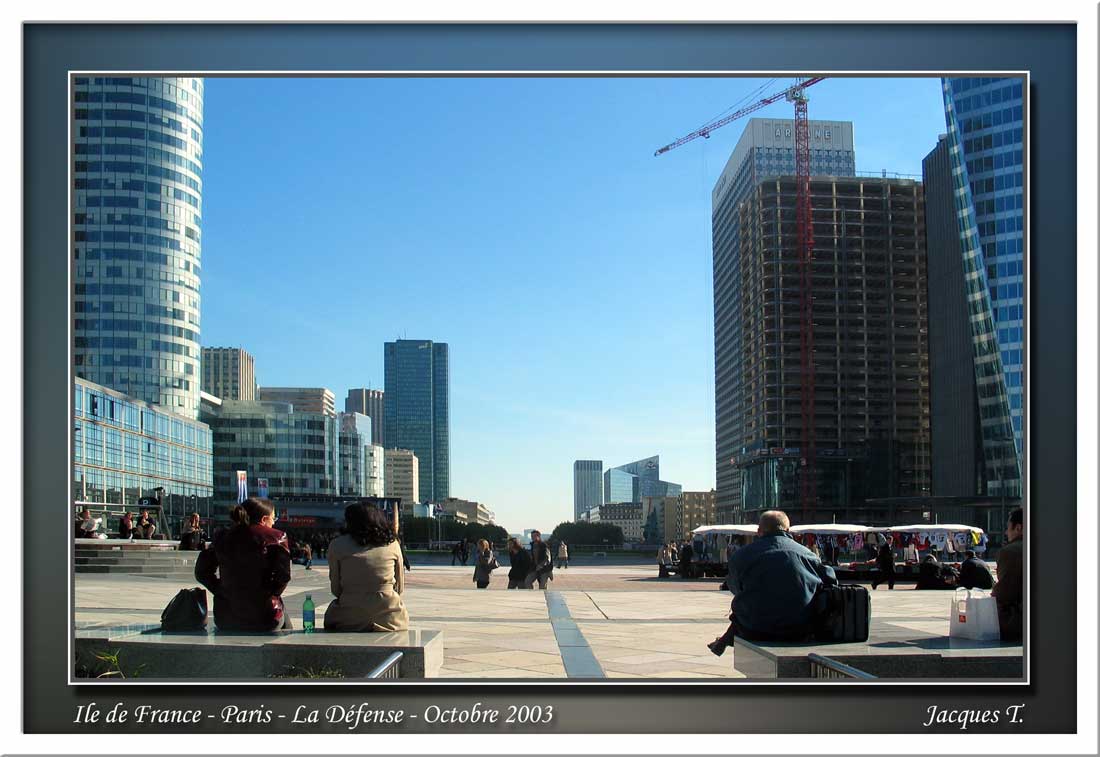 Clic gauche pour agrandir - Left Click to enlarge Carnets_Voyages_Ile_de_France_Hauts_de_Seine_la_Défense (2)