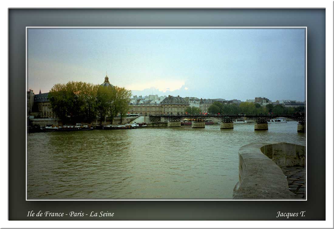Carnets_Voyages_Ile_de_France_Paris_La_Seine (1)